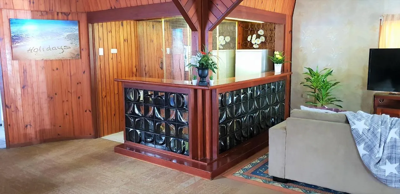 Woody Pt - Amazing 1970'S Share House By The Sea-4 Rooms Available! Woody Point Australia