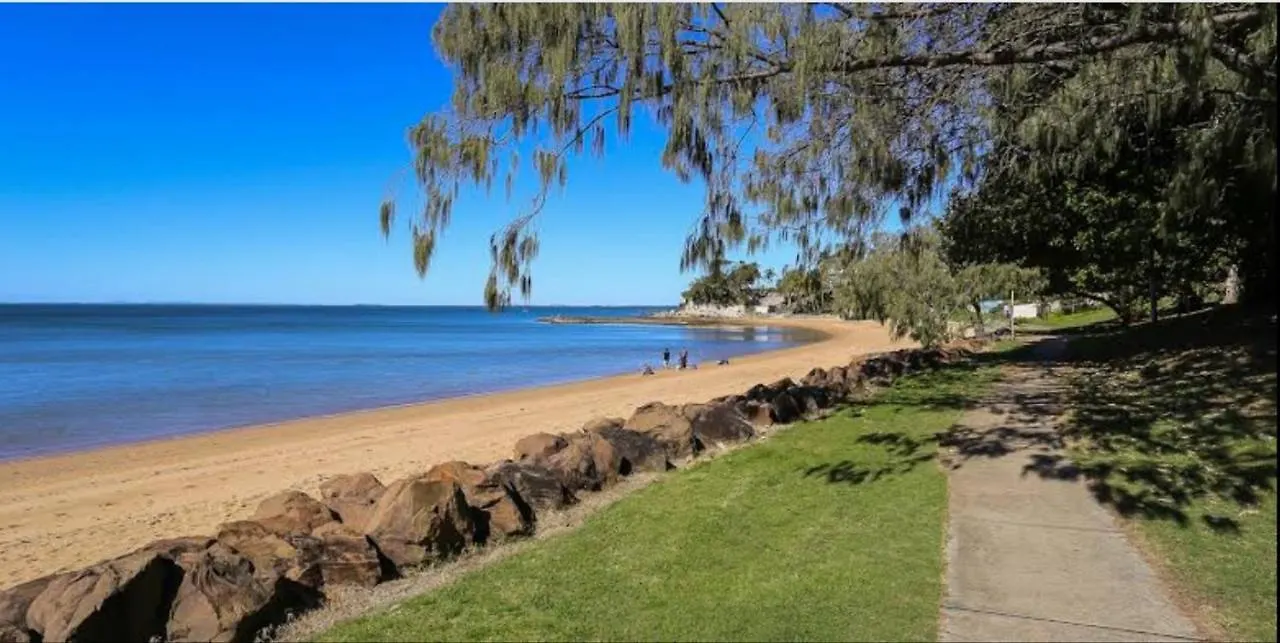 Alloggio in famiglia Woody Pt - Amazing 1970'S Share House By The Sea-4 Rooms Available! Woody Point Australia